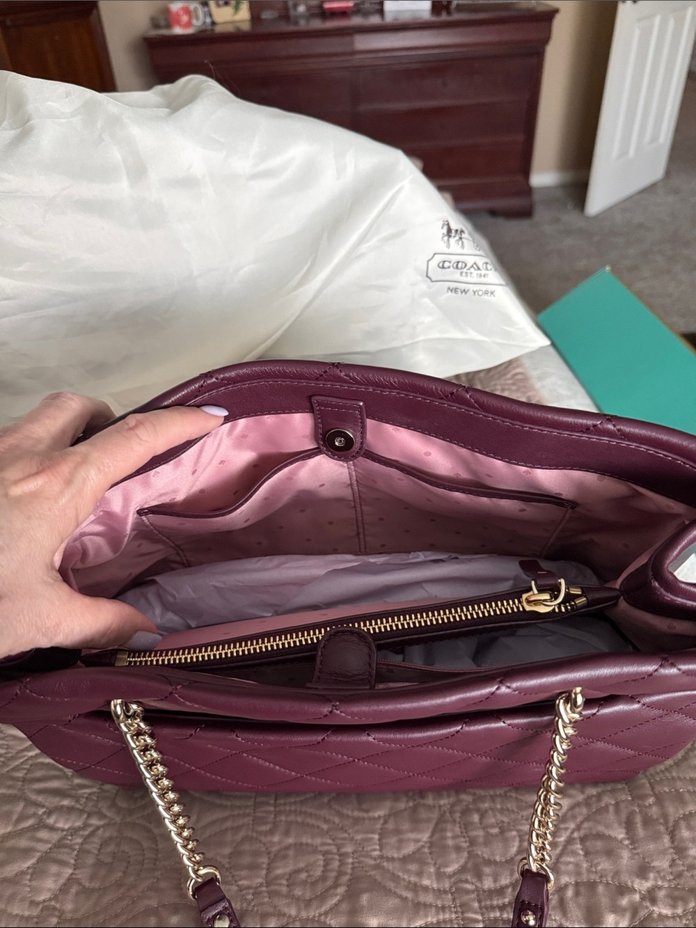 kate spade Emerson Place Phoebe Quilted Tote — Mulled Wine  NWT - Picture 8 of 12